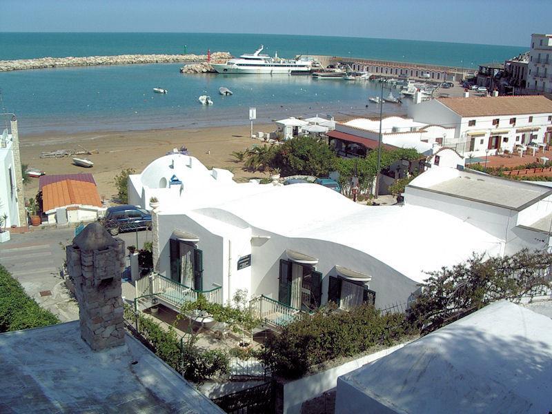 Blu Marine Casa A 10Mt Dalla Spiaggia Peschici Buitenkant foto